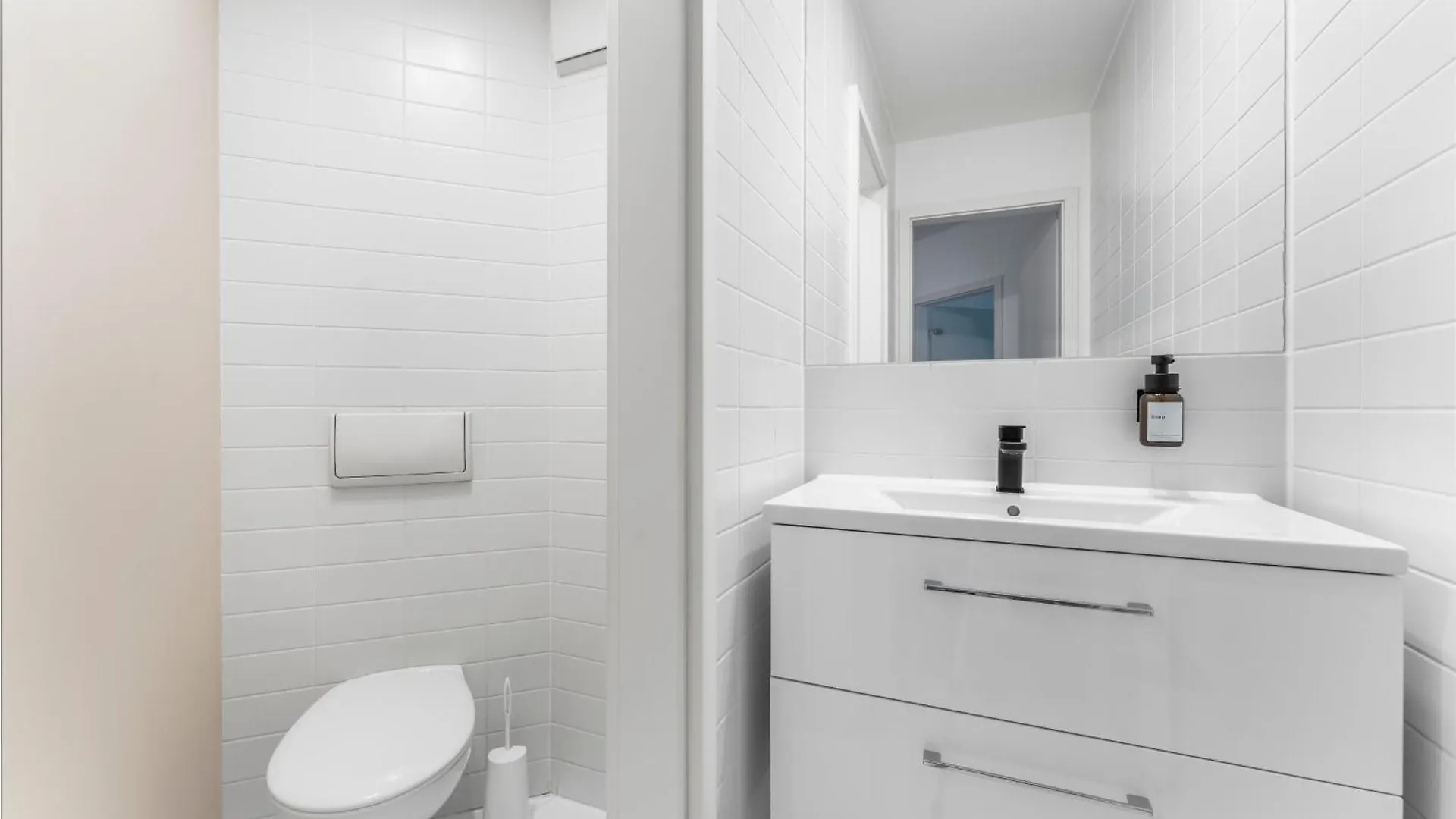 100Sqm Luxury Apt In Prime Location Near Ku'Damm ベルリン アパート